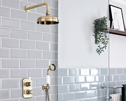 Installatie van een thermostatische douche